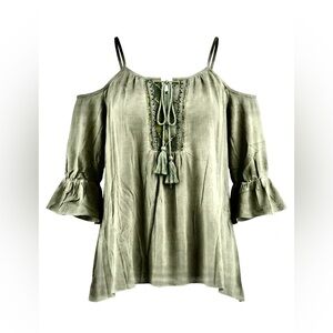 NEW POL Mineral Gray Cold Shoulder Embroidered Blouse Women’s Size Small